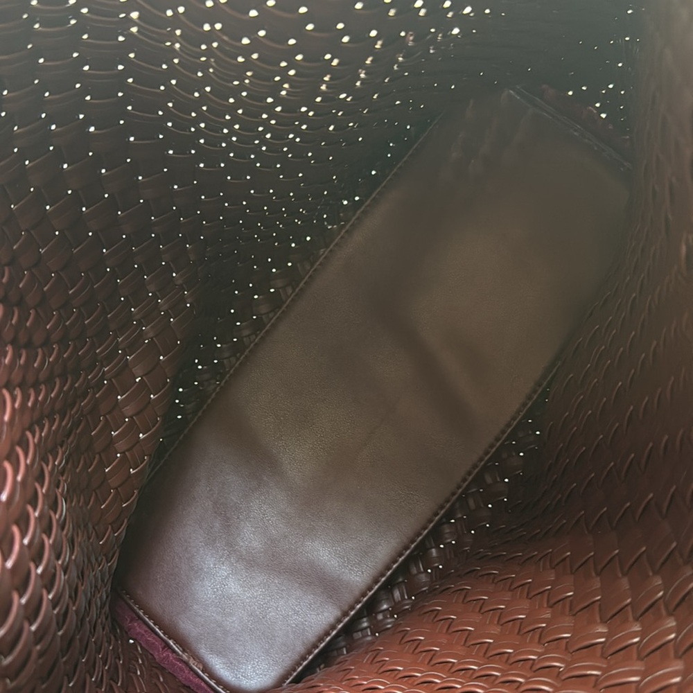Elegant Woven Brown Tote Bag magnet closure shoulder bag basket weave - Picture 3 of 3